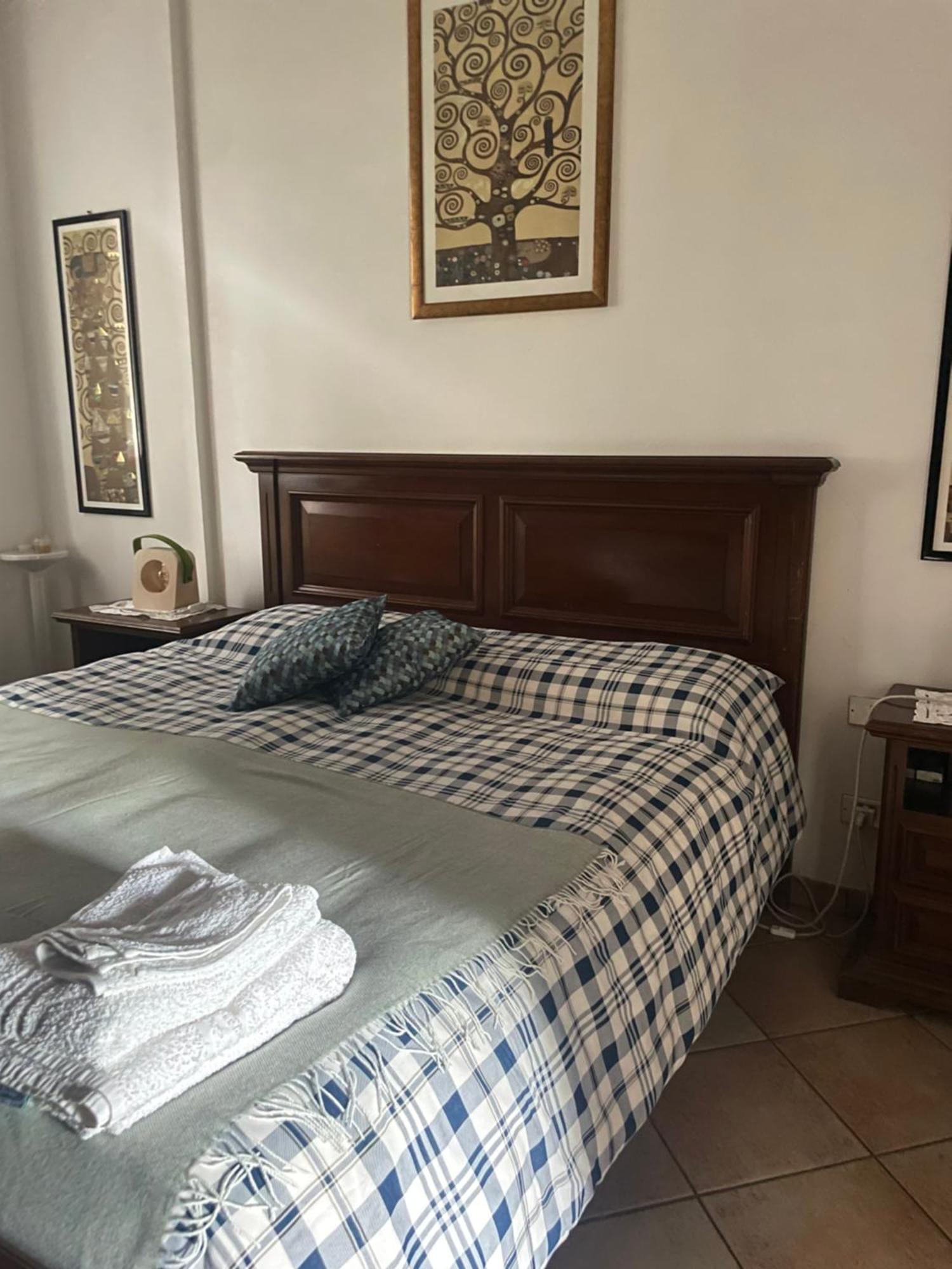 Il Giardino Di Emilia - Intero Appartamento In Villa Con Giardino Privato E Piscina Estiva Pontirolo Nuovo 外观 照片
